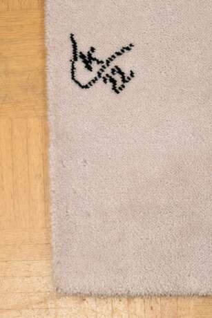 Kandinsky, Wassily (1866-1944) Wandteppich "Kleine Welten I", getuffte Wolle nach einer Arbeit von 1922, u. sign./dat., verso Klebeetikett "EGE AXMINISTER A/S Denmark 1988, The 20th Century collection Ege … - photo 4