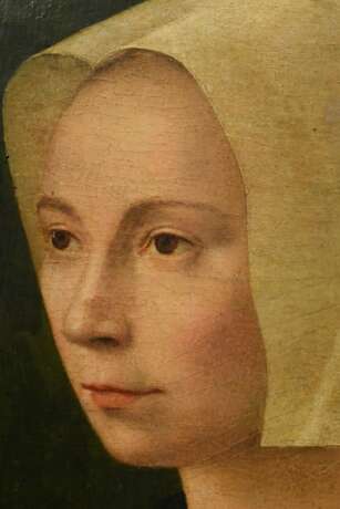 Unbekannter holländischer Meister des 16.Jh. "Portrait einer Dame mit Haube" um 1520, Öl/Holz, parkettiert, 35,8x28,8cm (m.R. 47x40cm), spätere Retuschen, leichtes Craquelé - photo 3