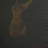 Wunderlich, Paul (1927-2010) "Goldener Torso mit einem Flügel" 1969, Radierung, 43/95, u. sign./num., PM 46,8x37,5cm, BM 66,5x50cm, r. leicht wellig, verso Montagereste - фото 1