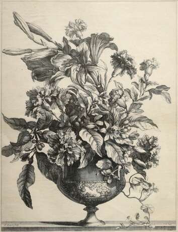 Monnoyer, Jean-Baptist (1636-1699) "Blumenbouquet in Vase" um 1680/90, Kupferstich, u. i.d. Platte sign., in vergoldeter Stilleiste, 48,3x37,3cm (m.R. 62x53cm), min. fleckig - фото 1
