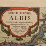 Visscher, Nicolaus (1618-1709) "Nobilis Fluvius Albis..." (Flußlauf der Elbe von Hamburg bis zur Nordsee, mit kleinem Hamburg Panorama), color. Kupferstich, PM 40,8x52,4cm, BM 51,8x60,5cm, Mittelfalz, Defekte - фото 2