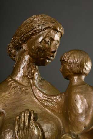 Baron, Josef (1920-2020) "Stehende Mutter Gottes mit Kind", Bronze, H. 36,5m - фото 5
