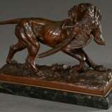 Lecourtier, Prosper (1855-1924) "Jagdhund einen Fasan apportierend", Bronze auf Marmor Sockel, 14x19x7,5cm - photo 2