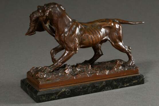 Lecourtier, Prosper (1855-1924) "Jagdhund einen Fasan apportierend", Bronze auf Marmor Sockel, 14x19x7,5cm - Foto 3