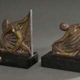 Paar Messing Art Deco Buchstützen „Tänzerinnen“ auf schwarzem Marmorsockel, je sign. "Kovars z", num. 8183/8184, am Boden bez. "France", 17,4/19,9x15x7,5cm, Sockel best., durchgeputzt - Foto 3