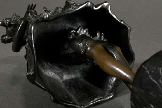 Zach, Bruno (1891-1935) "Tänzerin", brunierte Bronze auf Marmorsockel, Plinthe monogrammiert, H. 38cm - Foto 6