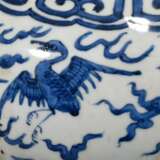 Großer Balustertopf mit Blaumalerei "Tausend Kraniche" im Ming Stil des 16./17.Jh., H. 41,5cm, Ø 34cm - Foto 4