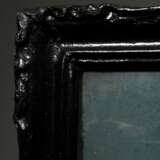 3 Chinesische Hinterglasbilder "Schönheiten mit Tischchen und Blumenvase bzw. Bücherstapel", in schwarz lackierten und geschnitzten Rahmen, Anf. 20.Jh., 49,5x35cm (m.R. 59x44,5cm), Defekte der Maloberfläche - Foto 5
