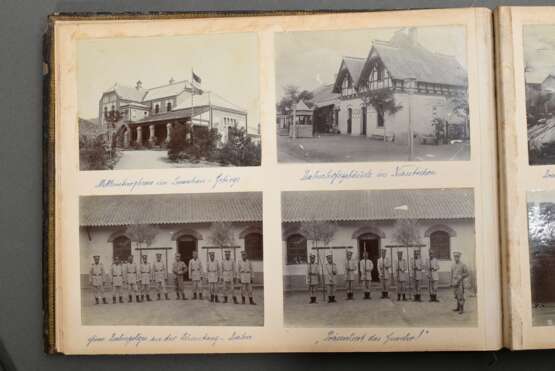 Fotoalbum zur Erinnerung an China 1906-1910 von Walther Jubisch, insgesamt 127 historische Fotografien chinesischer Motive u.a. Peking / Tientsin (Tianjin), große Mauer, Reisfelder, Lama Tempel, Pagoden im Sommerpalast, … - фото 13