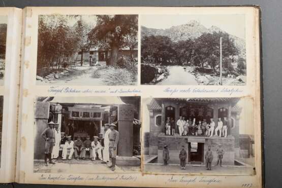 Fotoalbum zur Erinnerung an China 1906-1910 von Walther Jubisch, insgesamt 127 historische Fotografien chinesischer Motive u.a. Peking / Tientsin (Tianjin), große Mauer, Reisfelder, Lama Tempel, Pagoden im Sommerpalast, … - фото 18