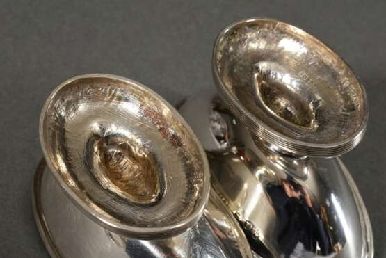 Paar schlichte Salieren in Schiffchenform auf ovalem Fuß, MZ: Samuel Deakin & Co, Sheffield 1834, Silber 925, 168g, 6,3x10,4x6cm, Gebrauchsspuren - фото 4