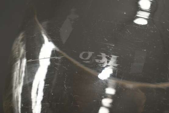 Berliner Weiße Glas mit aufgeschmolzenem Milchglas Rand und eingeschliffenem Eichstrich, H. 21,5cm, Ø 14,5cm - photo 2