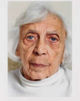 Robert Lyons. Alte Frau