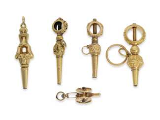 Uhrenschlüssel: 5 seltene goldene Spindeluhrenschlüssel, 18.…