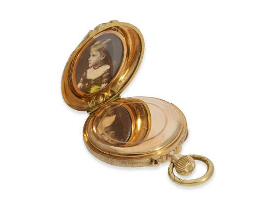 Pocket watch/ form watch: rare gold/ enamel form watch with d… - фото 4