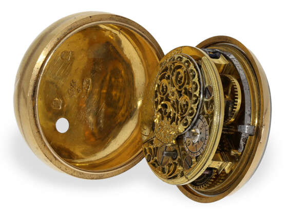 Pocket watch: large, gold repoussé verge watch with triple ca… - photo 3