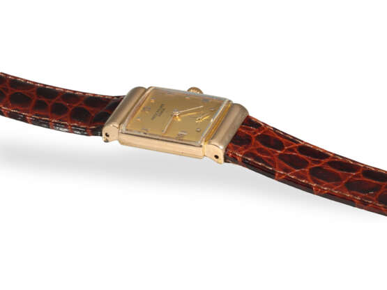 Wristwatch: rare early Patek Philippe Ref. 1438 "Hooded Lugs"… - photo 4