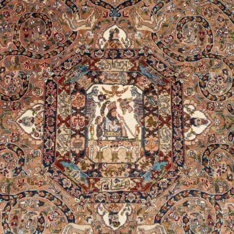 Orientteppich. ZERNTRALPERSIEN, 20. Jahrhundert, ca. 373x272 cm. - photo 3