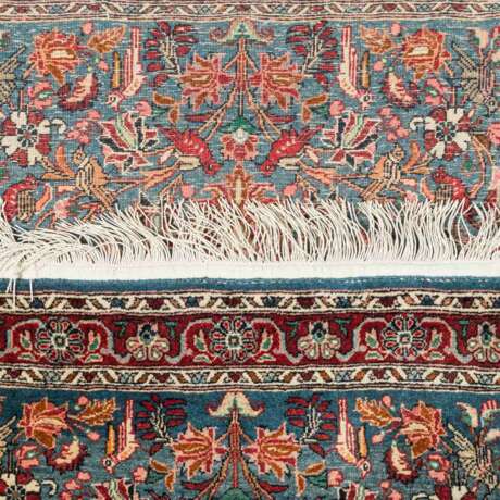 Orientteppich. IRAN, 20. Jahrhundert, ca. 90x75 cm. - фото 3