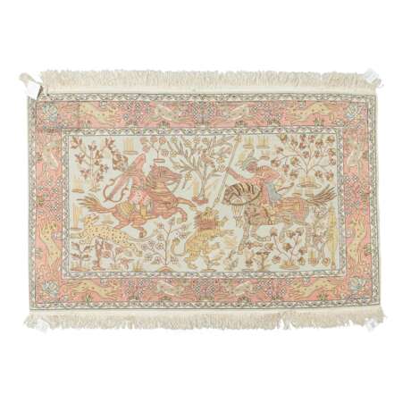 Orientteppich aus Kaschmirseide. 20. Jahrhundert, ca. 75x119 cm. - photo 2
