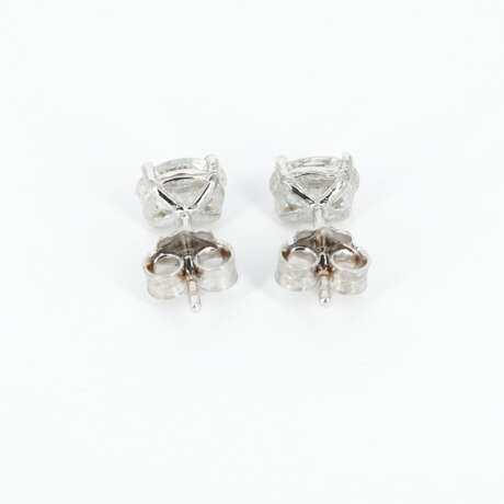 Solitaire-Ear Studs - photo 4