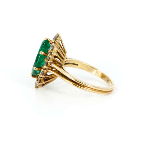 Emerald-Diamond-Ring - photo 2