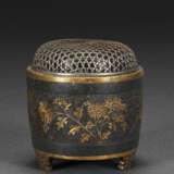 A SMALL FINELY-CAST PARCEL-GILT BRONZE CENSER - фото 6