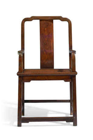 A PAIR OF HUANGHUALI `SOUTHERN OFFICIAL`S HAT` ARMCHAIRS - photo 2