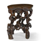 A RARE HUANGHUALI ROOTWOOD-FORM STAND - photo 5