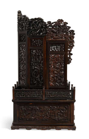 A LARGE AND MAGNIFICENT IMPERIAL CARVED ZITAN MIRROR STAND - фото 4