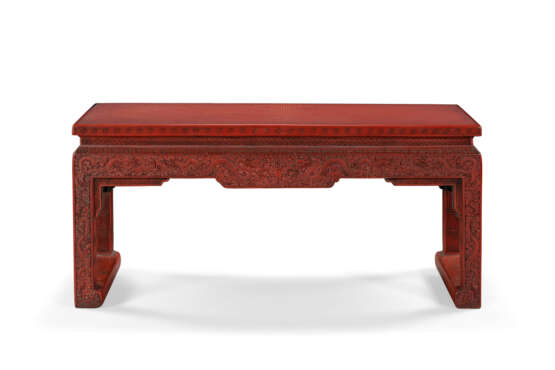 A CARVED RED LACQUER KANG TABLE - фото 2