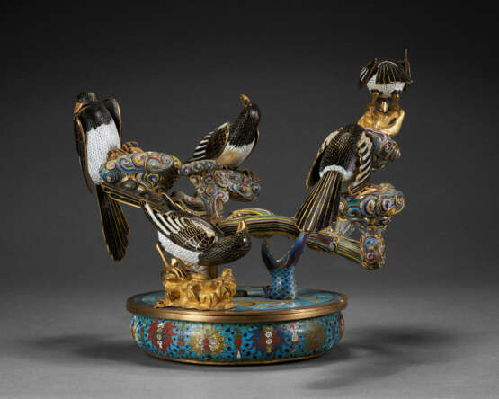 AN UNUSUAL CLOISONN&#201; ENAMEL BASIN WITH MAGPIES - photo 2