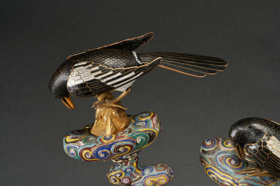 AN UNUSUAL CLOISONN&#201; ENAMEL BASIN WITH MAGPIES - фото 7