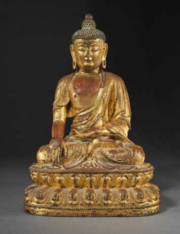 A GILT-LACQUERED BRONZE FIGURE OF BUDDHA - photo 1