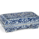 A BLUE AND WHITE RECTANGULAR `DRAGON` BOX AND PIERCED COVER - photo 4