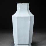 A RARE RU-TYPE FACETED VASE - photo 7
