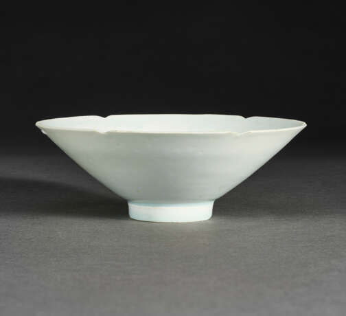 A CARVED QINGBAI `BOYS` BOWL - Foto 4