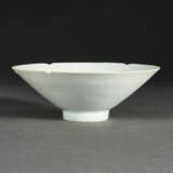 A CARVED QINGBAI `BOYS` BOWL - фото 4