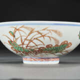 A FINELY DECORATED FAMILLE VERTE `BIRDS AND LOTUS POND` BOWL - photo 6