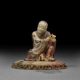 A WELL-CARVED SOAPSTONE FIGURE OF A SEATED LUOHAN - photo 2