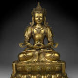 A VERY RARE AND FINELY-CAST IMPERIAL GILT-BRONZE FIGURE OF SEATED AMITAYUS - photo 1