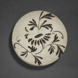 A PAINTED CIZHOU CIRCULAR BOX AND COVER - Foto 2