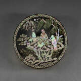 A MOTHER-OF-PEARL-INLAID CIRCULAR BOX AND COVER - photo 2