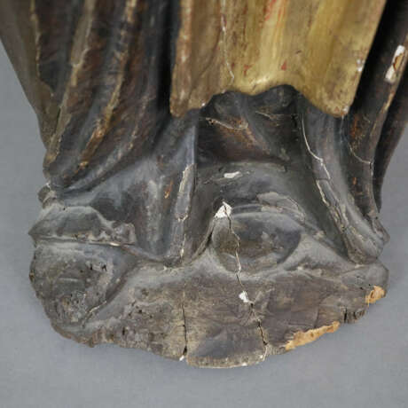 Weibliche Heiligenfigur - wohl spätgotisch, Holz, geschnitzt… - Foto 8