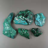 Konvolut Mineralien - 5-tlg, Malachit / Chrysokoll/ Marmor, … - Foto 1