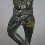 Flöte spielender Krishna - Bronze, Indien, in typischer Pose… - фото 4