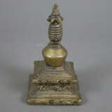 Kleine Stupa - Indien/Nepal, Bronzelegierung, H: ca. 12 cm, … - фото 6