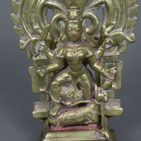 Göttin Durga als Mahishasura Mardini - Indien, gelbe Bronze,… - фото 2