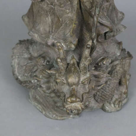Figürliche Bronze „Shoulao“ - China, ausgehende Qing-Dynasti… - Foto 10