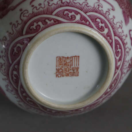 Drachenvase - China, Porzellan, „Tian qiu ping"-Form mit lei… - photo 7